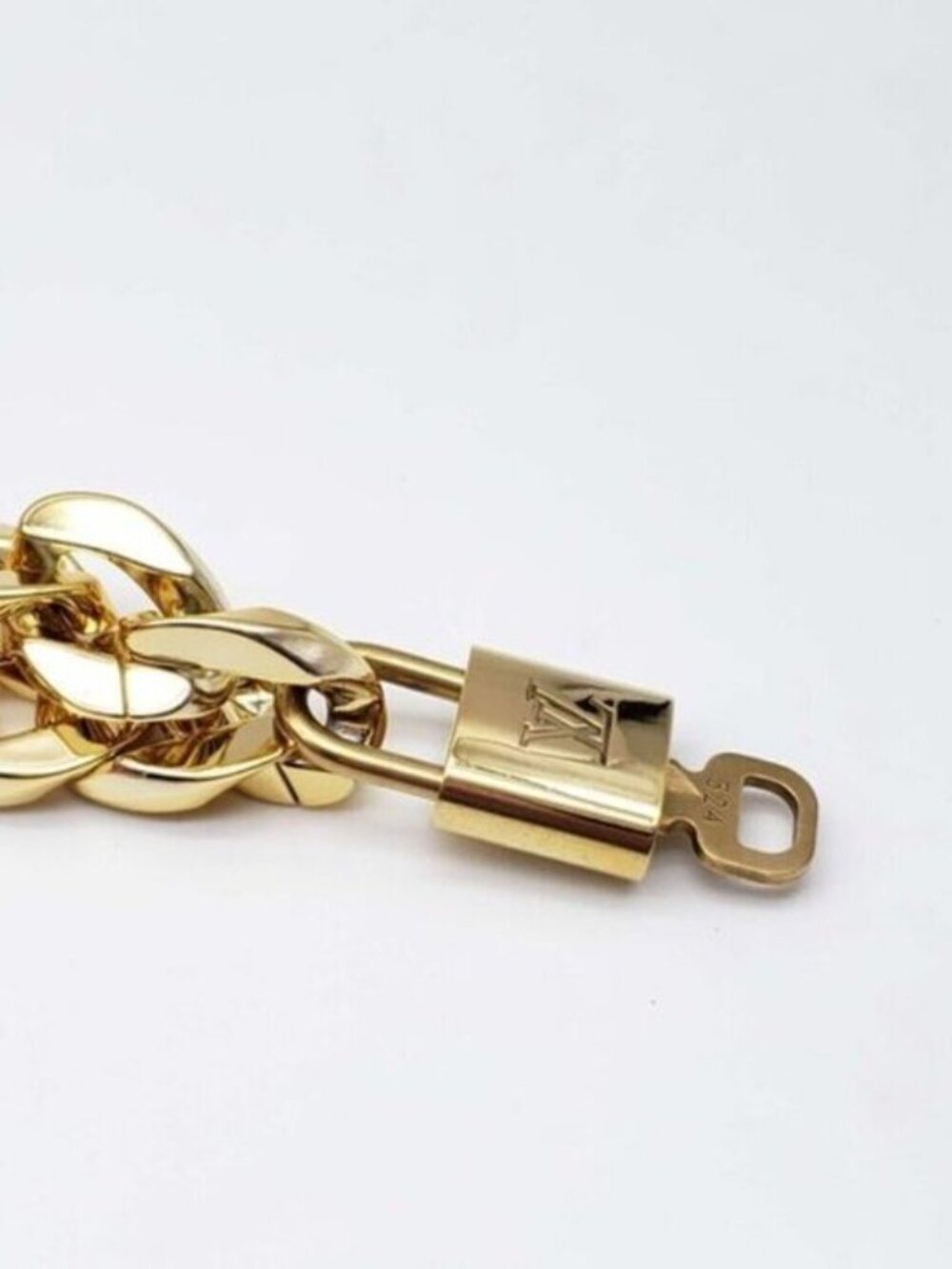Authentic Louis Vuitton Lock & Key w/unbranded Gold Plated Chain Necklace - Picture 9 of 11